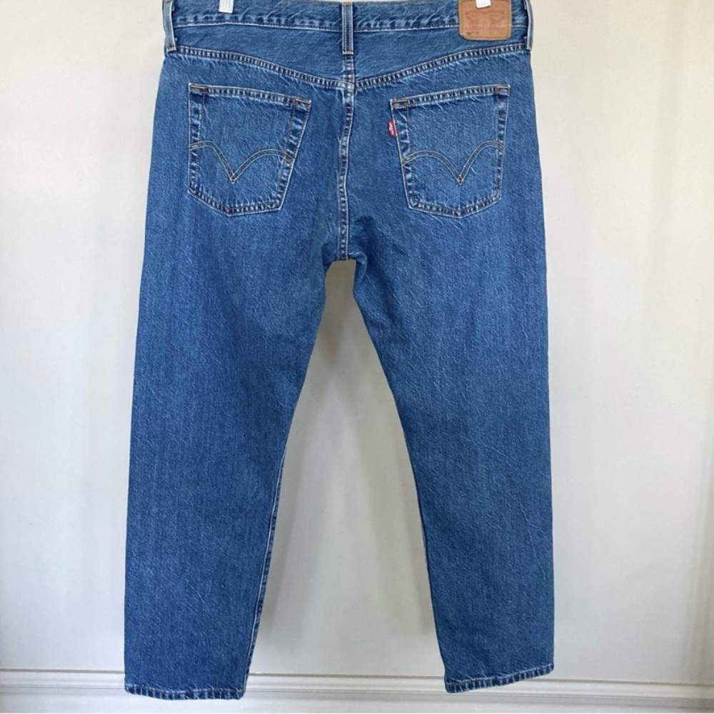 Levi’s 501 high-waisted medium-wash jeans. 💙 - Picture 5 of 8